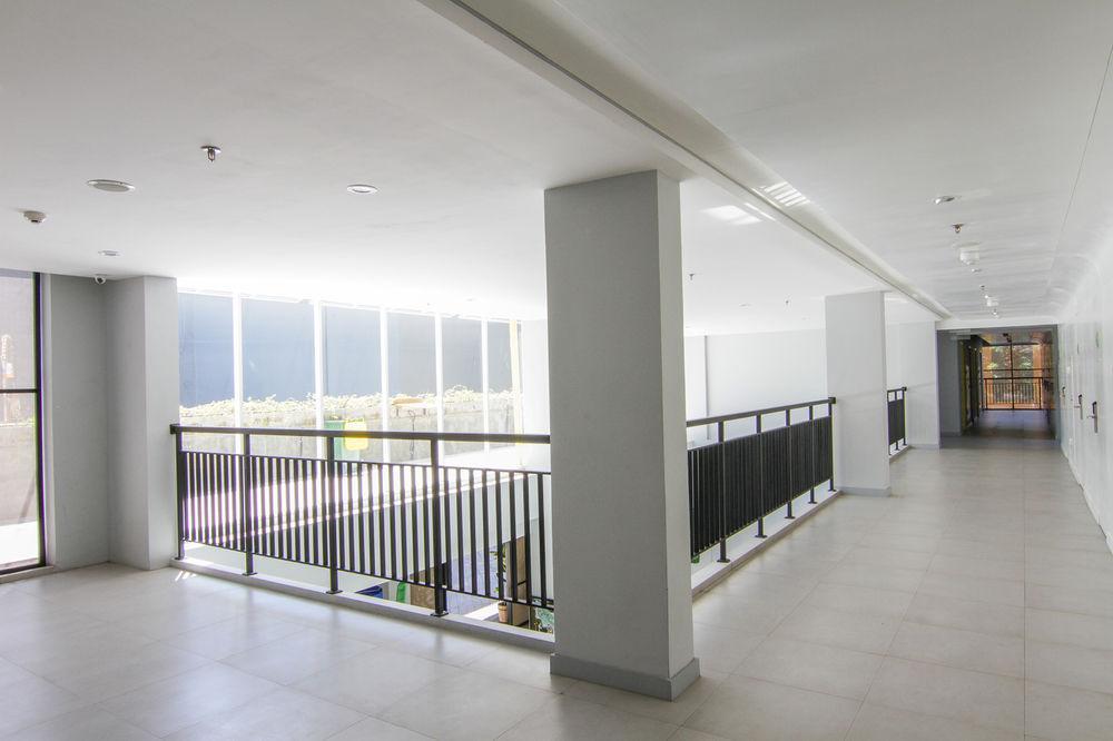 Urban Styles Hitz Kuta Hotel Kuta  Exterior photo