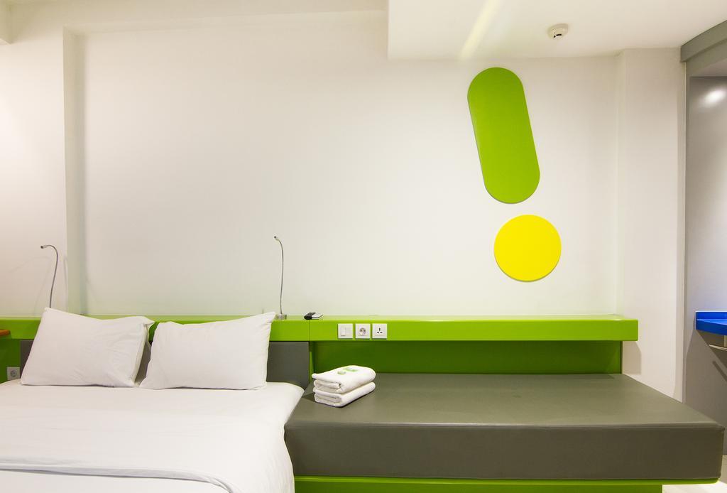 Urban Styles Hitz Kuta Hotel Kuta  Exterior photo