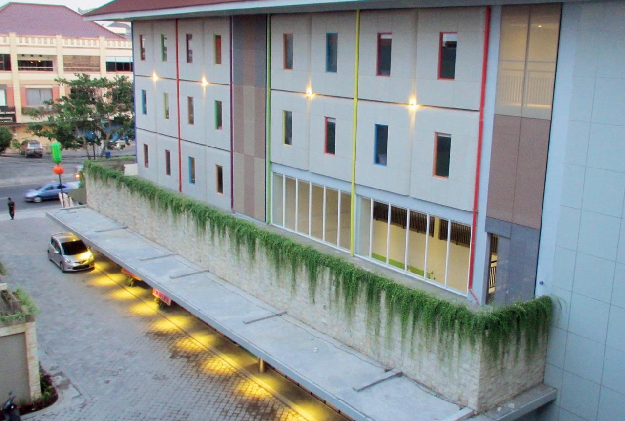 Urban Styles Hitz Kuta Hotel Kuta  Exterior photo