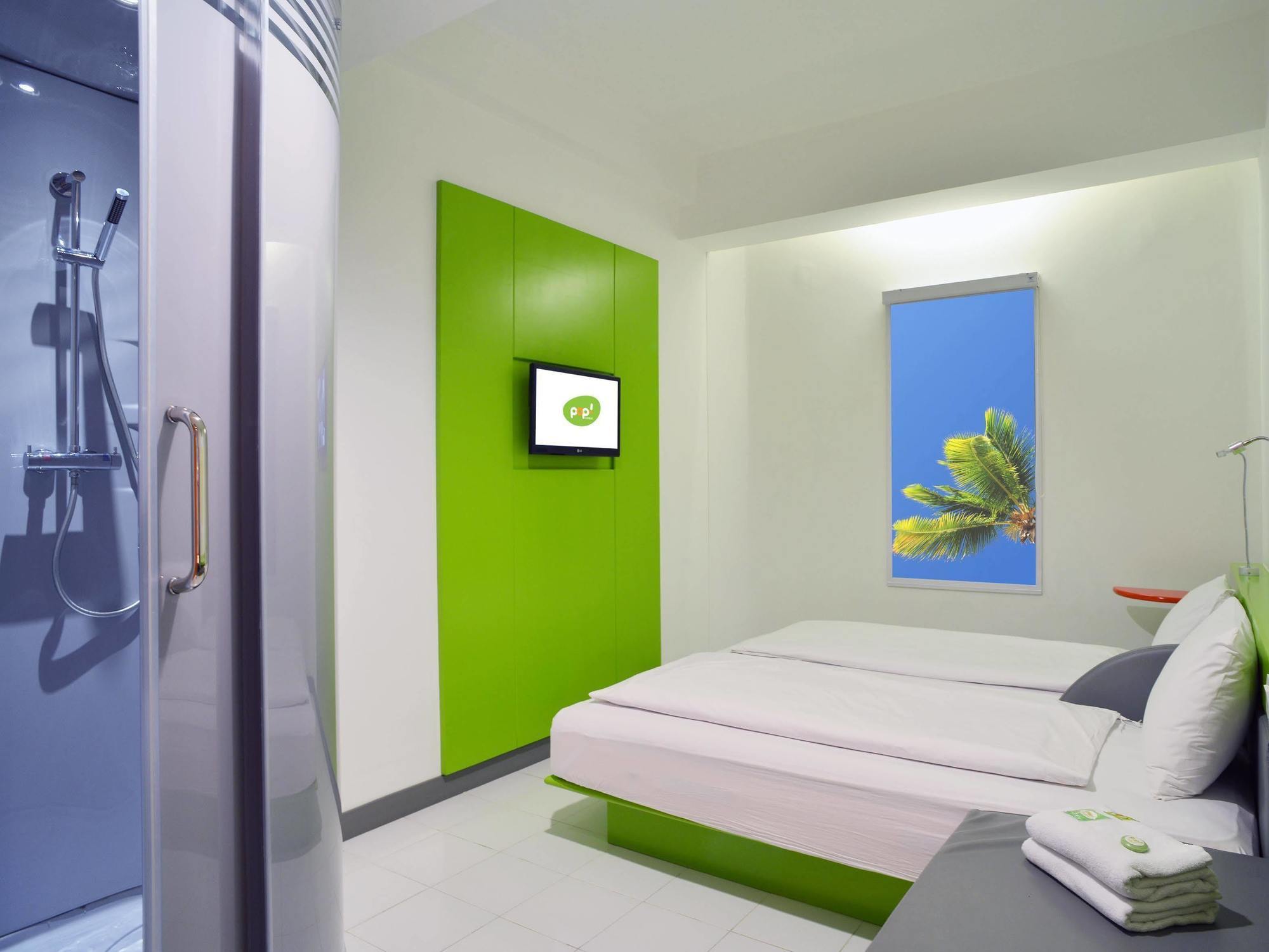 Urban Styles Hitz Kuta Hotel Kuta  Exterior photo