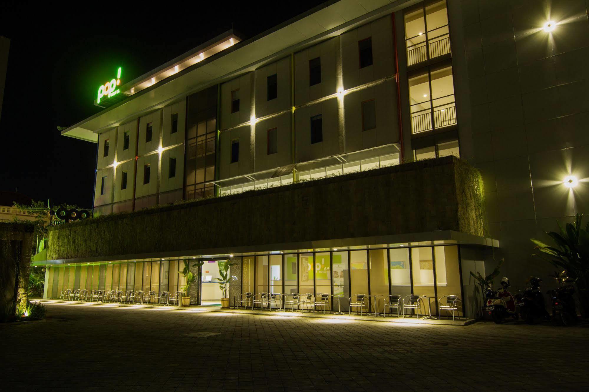 Urban Styles Hitz Kuta Hotel Kuta  Exterior photo
