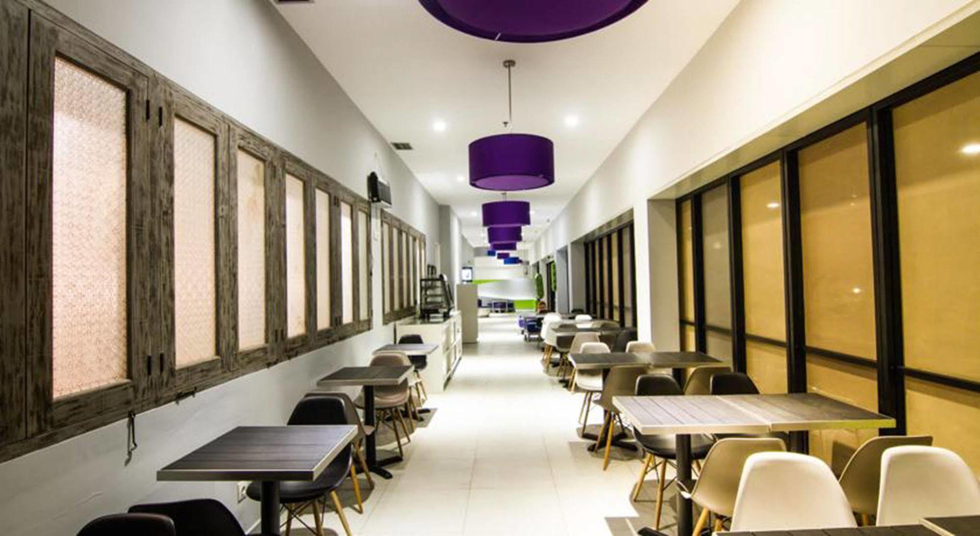 Urban Styles Hitz Kuta Hotel Kuta  Exterior photo